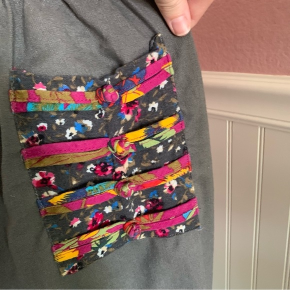 Grey Boho Lounge Pants with Embroidered Pockets, size Medium - Picture 4 of 8